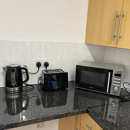 Kettering Service Accomodation 2Brh Freeparking Wifi Smart Tv Tea & Coffee Eksteriør billede