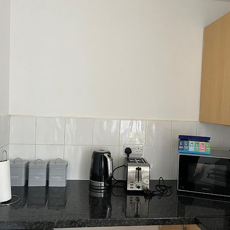 Kettering Service Accomodation 2Brh Freeparking Wifi Smart Tv Tea & Coffee Eksteriør billede