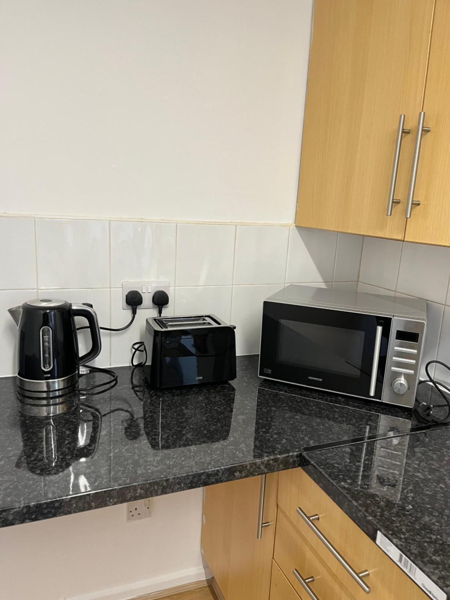 Kettering Service Accomodation 2Brh Freeparking Wifi Smart Tv Tea & Coffee Eksteriør billede