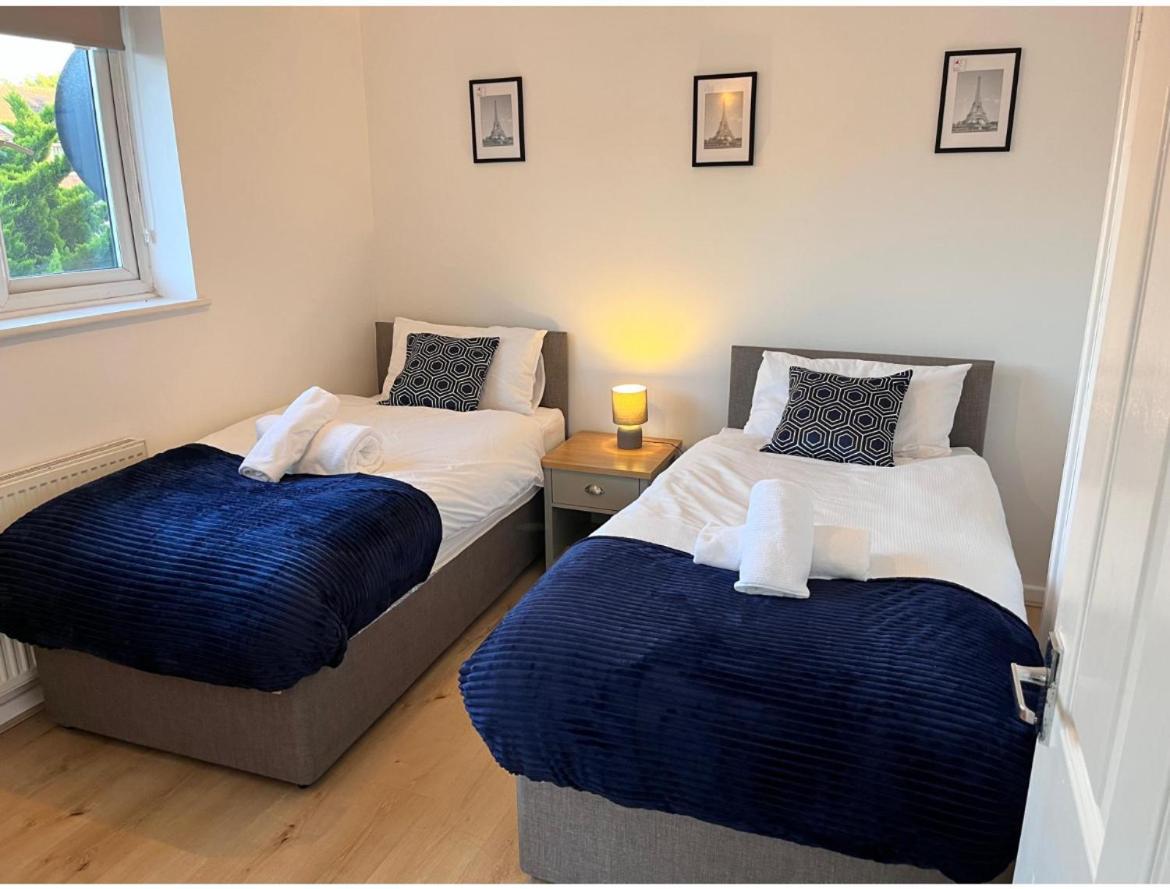 Kettering Service Accomodation 2Brh Freeparking Wifi Smart Tv Tea & Coffee Eksteriør billede